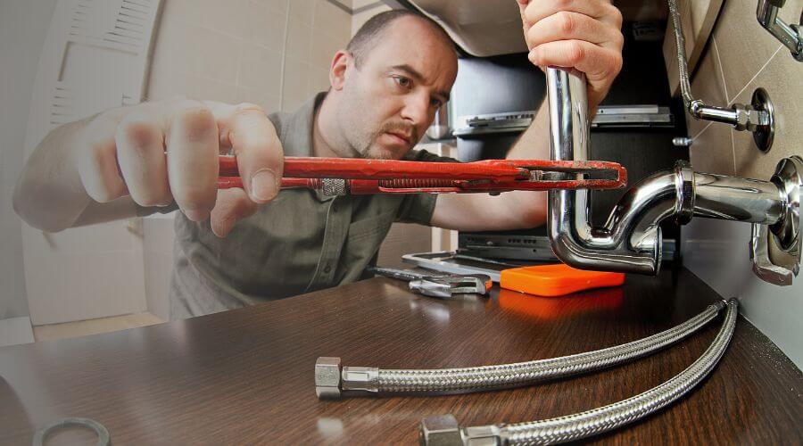 Professional emergency plumbing in McCamey, TX